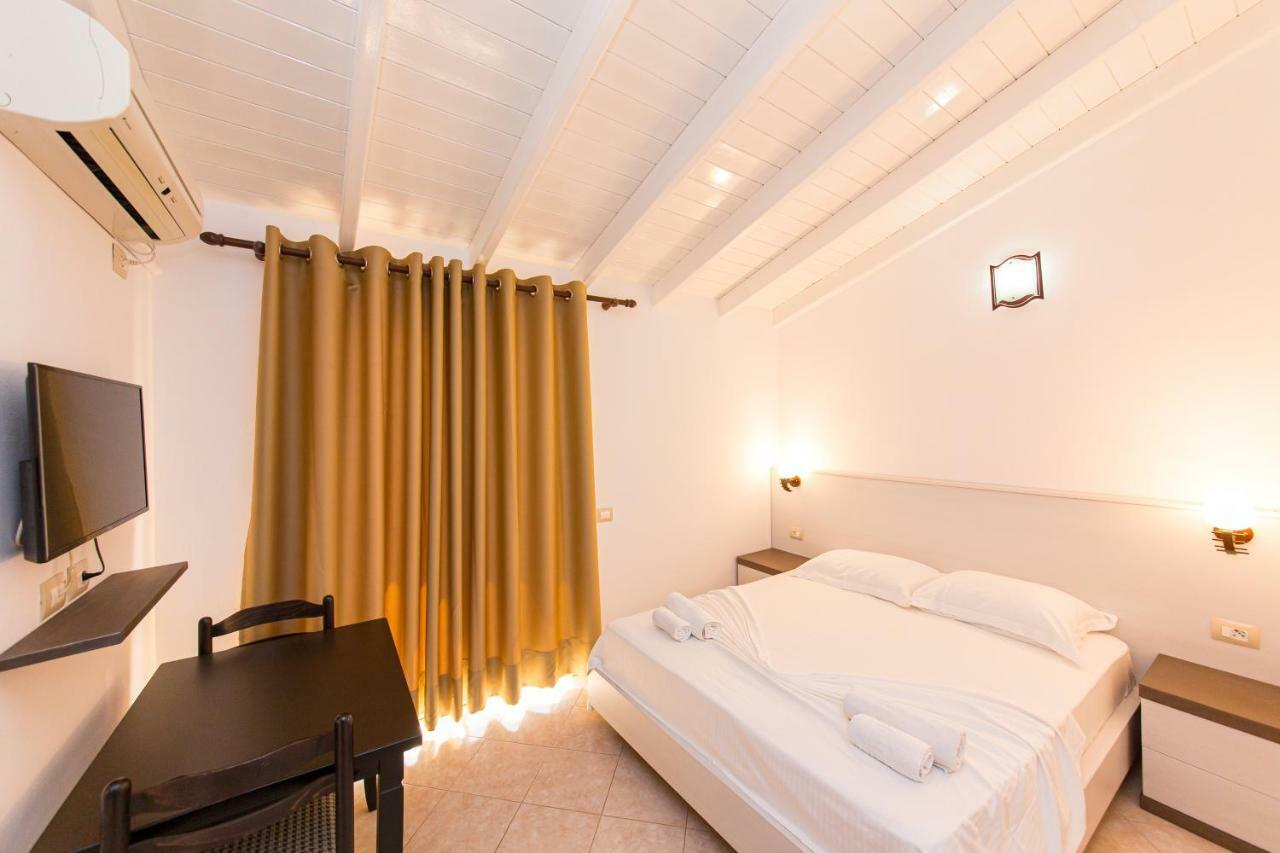 Hotel Mariksel Ksamil Dış mekan fotoğraf